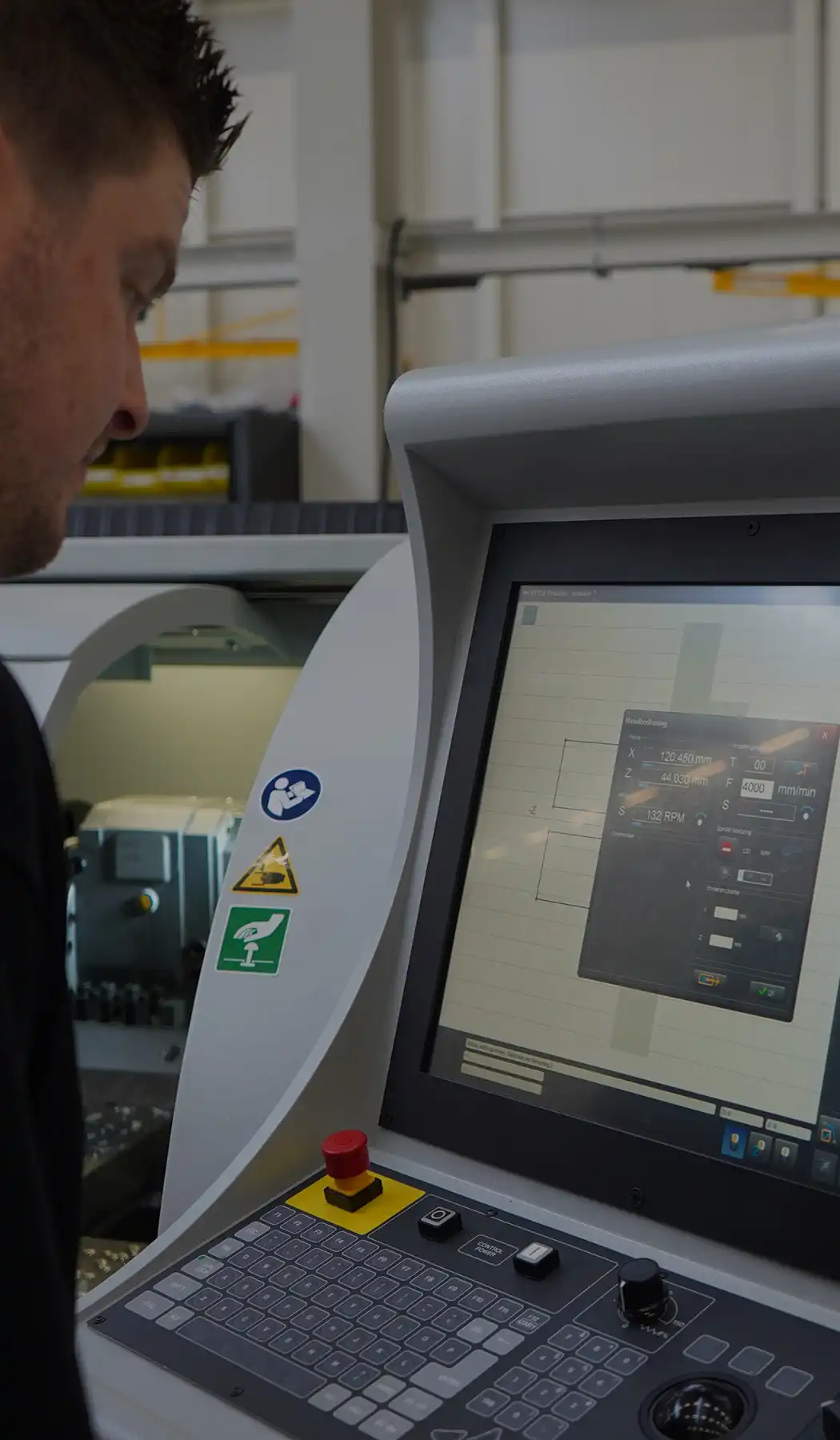 Kunde hinter STYLE-Steuerung Kunde hinter STYLE-Steuerung